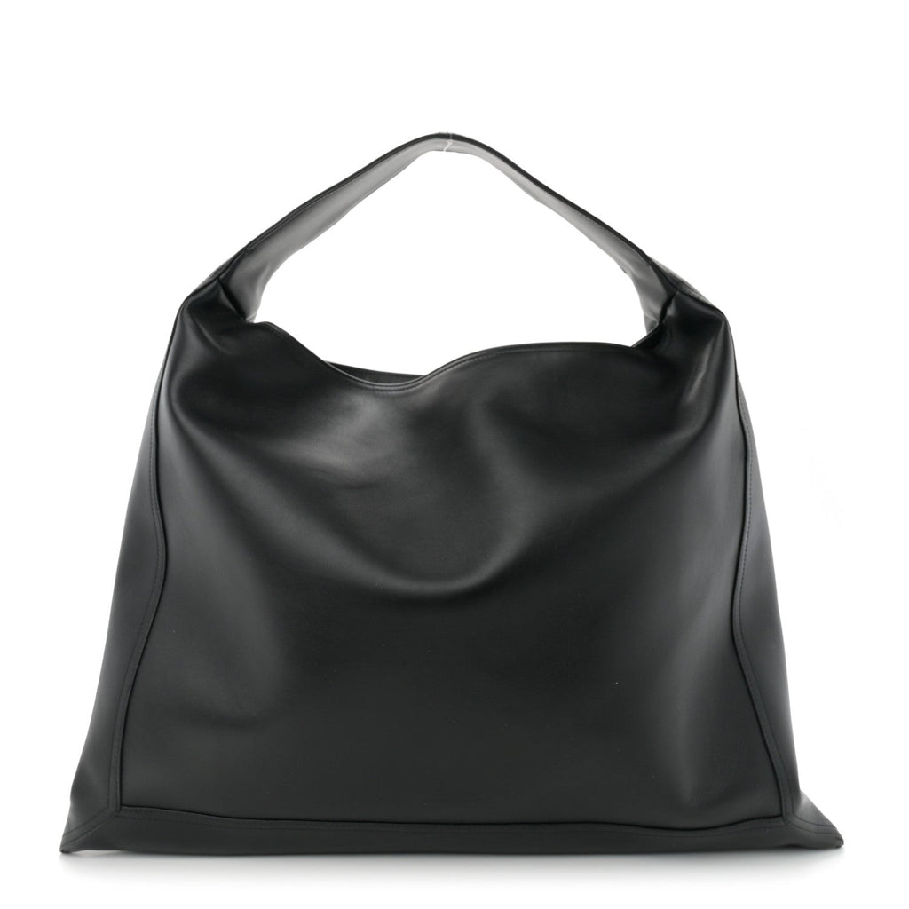 Bottega Veneta Silky Calfskin Large Hop Black