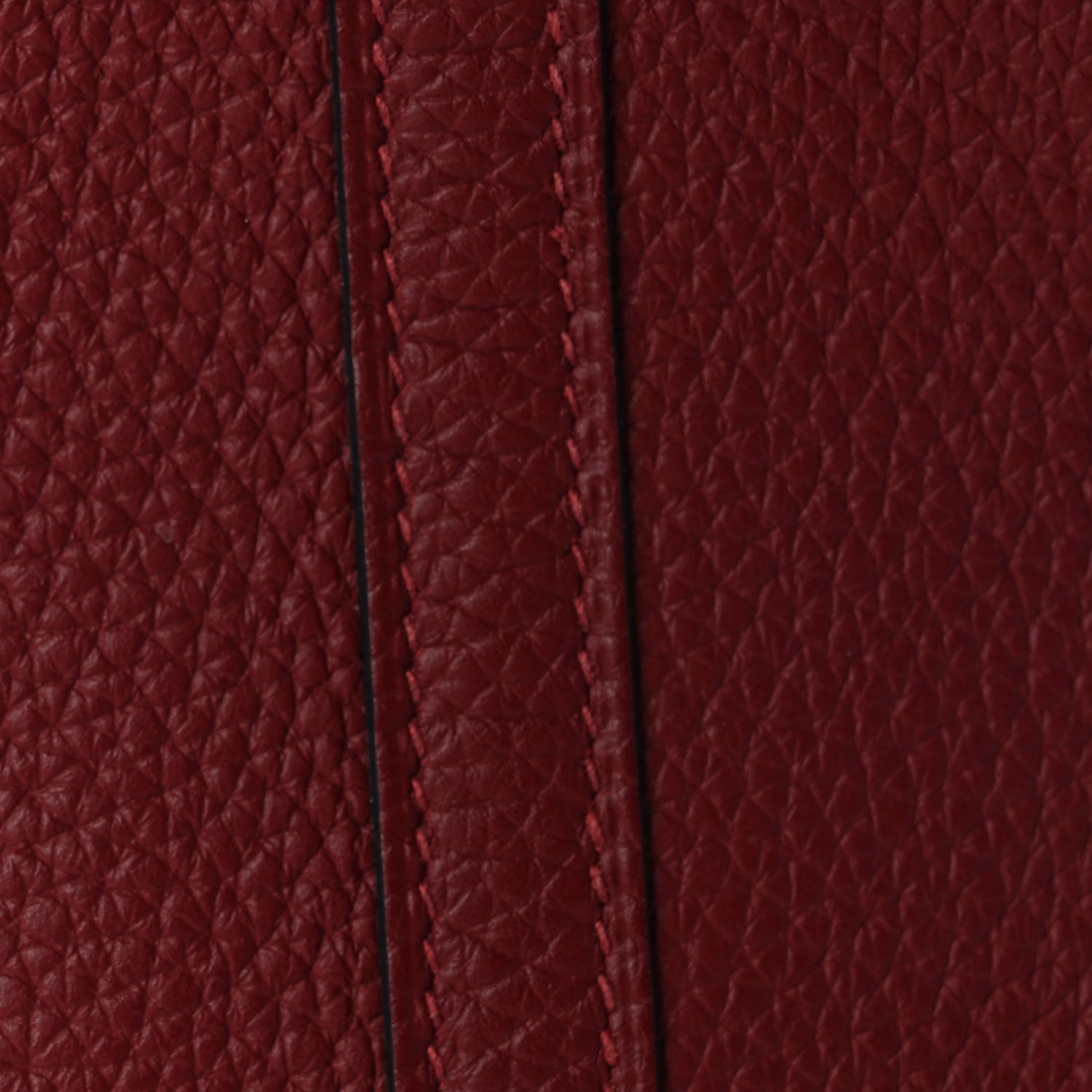 Hermes Taurillon Clemence Picotin Lock 22 MM  Rouge H