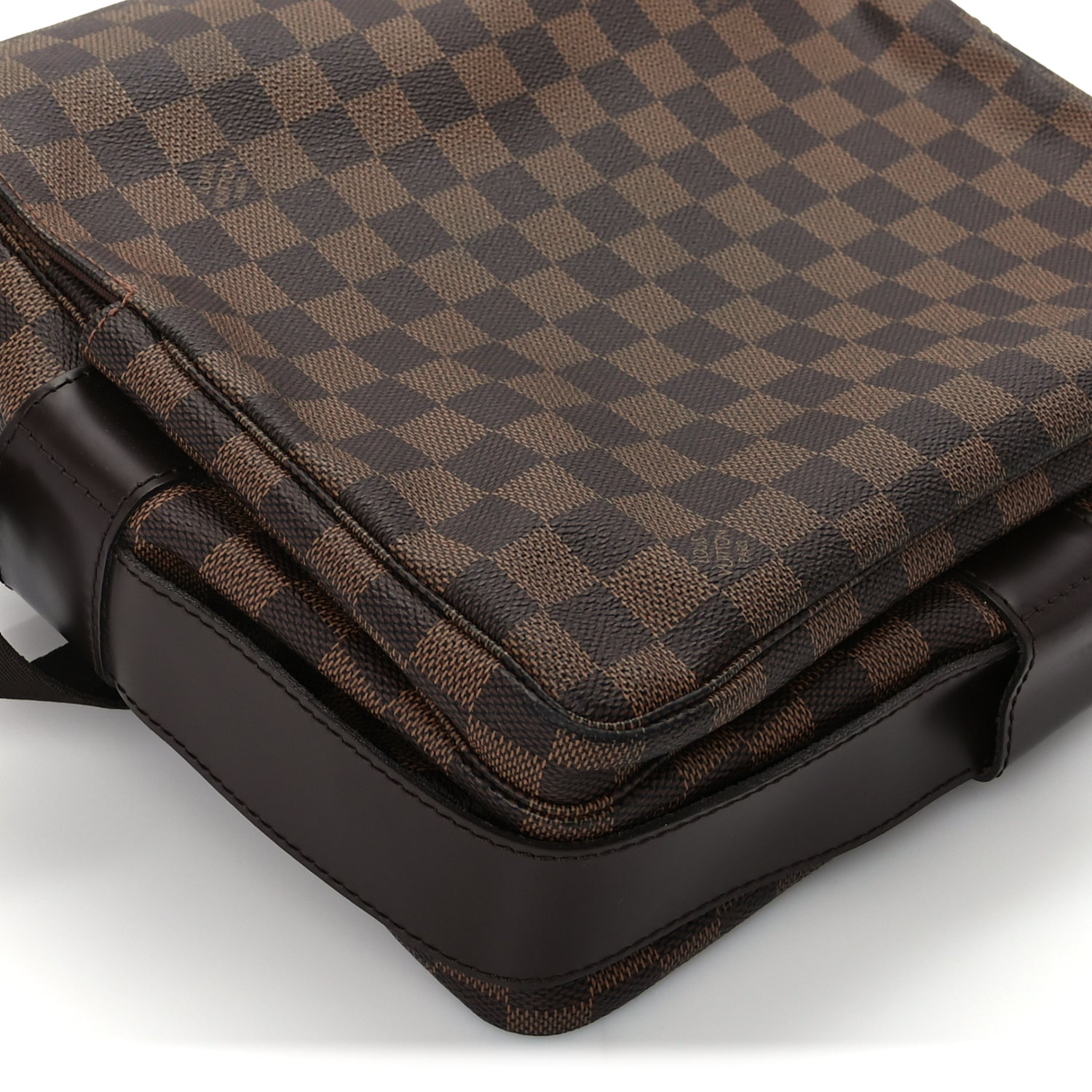 Louis Vuitton Damier Ebene Naviglio