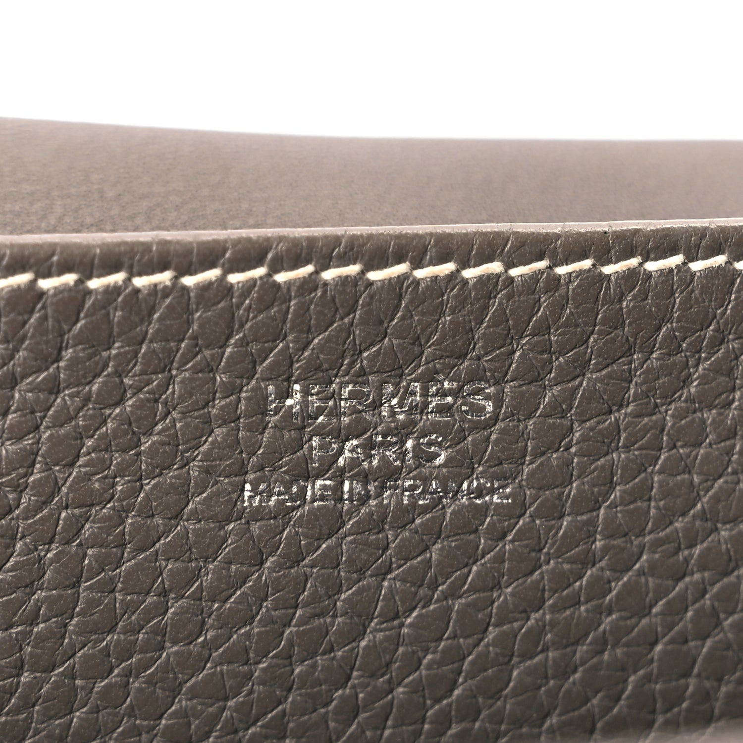 Hermes Taurillon Clemence Halzan 31 GM Etoupe