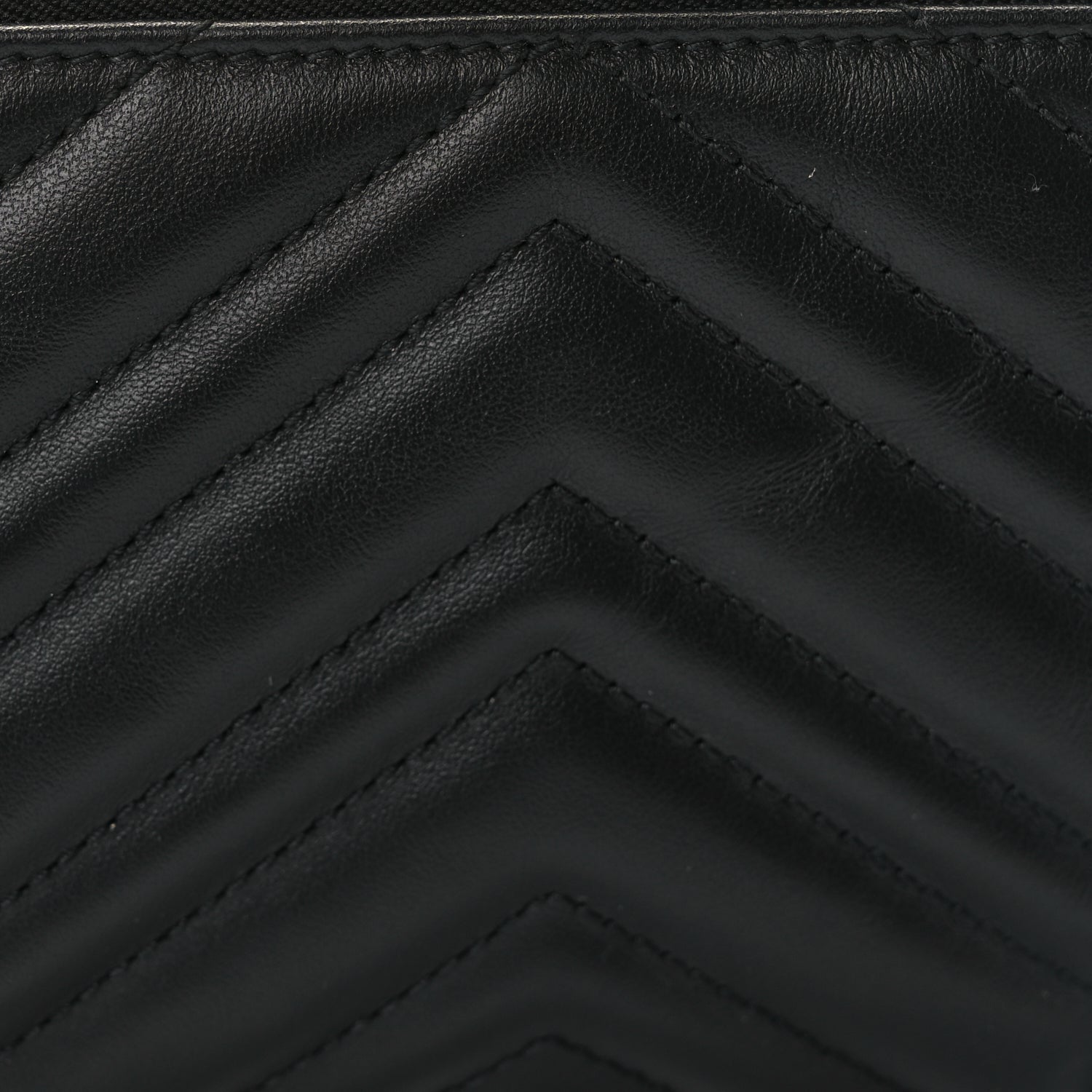 Gucci Calfskin Matelasse Chevron Small GG Marmont Shoulder Bag Black