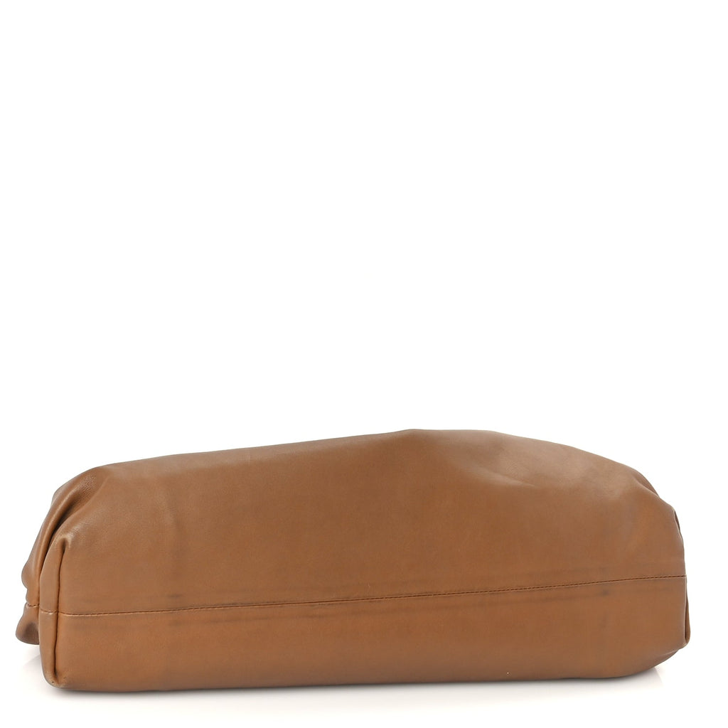 Bottega Veneta Smooth Butter Calf The Pouch Oversized Clutch Cammello
