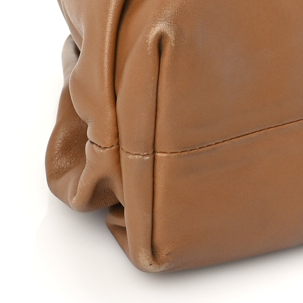 Bottega Veneta Smooth Butter Calf The Pouch Oversized Clutch Cammello
